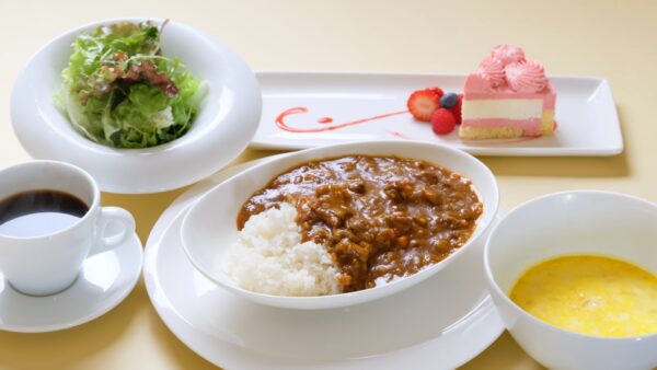 カレーのランチセット